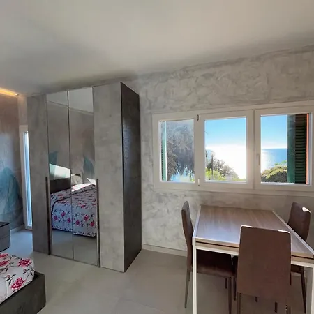 Lägenhet Il Giardino Del Mare Ventimiglia